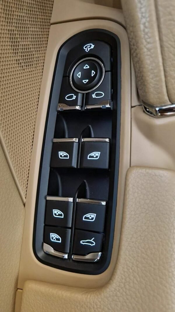Porsche Cayenne – Image 14