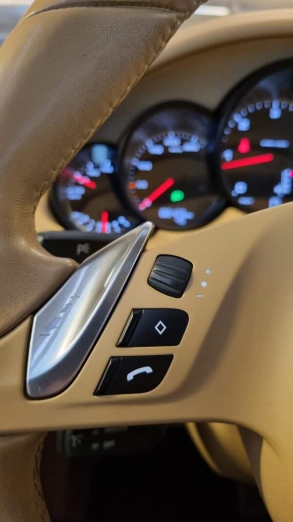 Porsche Cayenne – Image 21