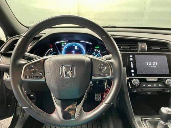 Honda Civic 5DR – Image 13