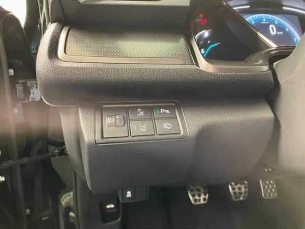 Honda Civic 5DR – Image 16