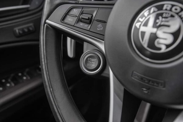 Alfa Romeo Stelvio – Image 33