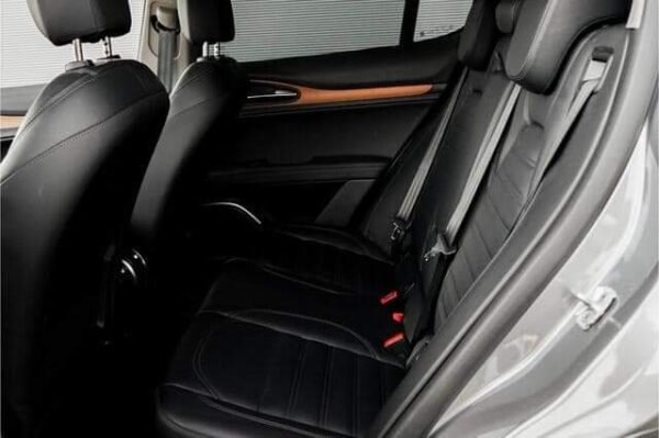 Alfa Romeo Stelvio – Image 12