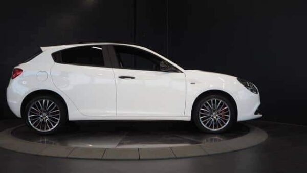 Alfa Romeo Giulietta – Image 7