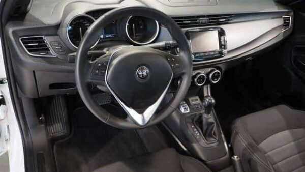 Alfa Romeo Giulietta – Image 14