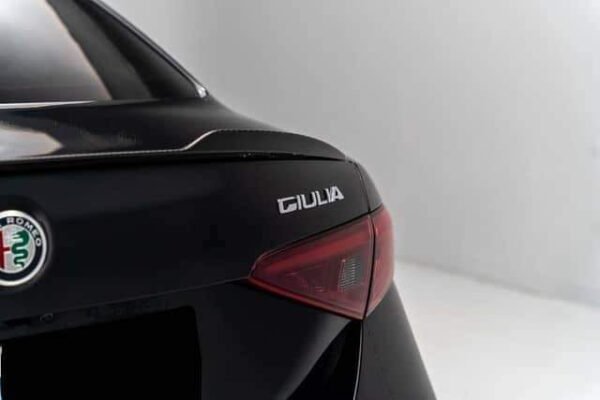 Alfa Romeo Giulia Quadrifoglio – Image 9