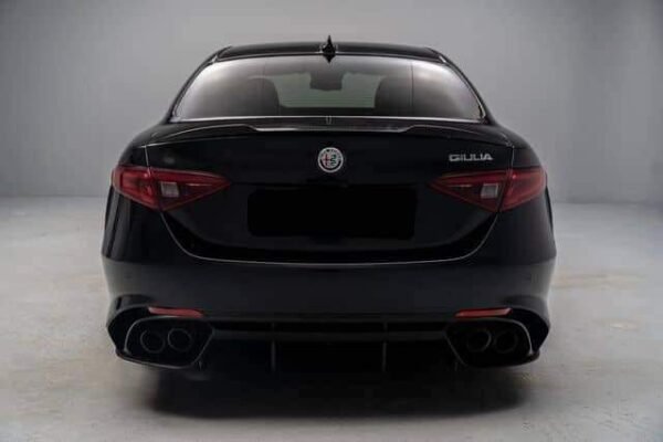 Alfa Romeo Giulia Quadrifoglio – Image 8
