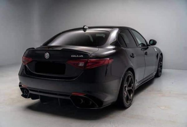 Alfa Romeo Giulia Quadrifoglio – Image 12