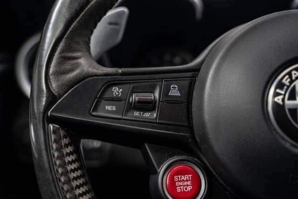 Alfa Romeo Giulia Quadrifoglio – Image 20