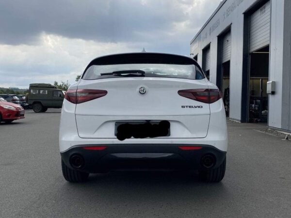 Alfa Romeo Stelvio – Image 4