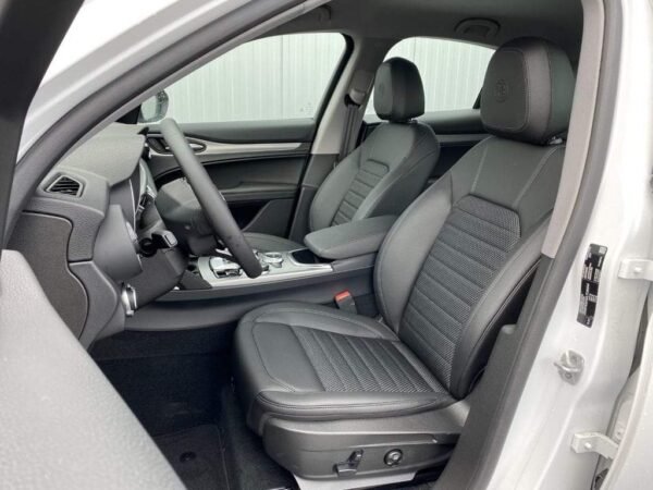Alfa Romeo Stelvio – Image 9
