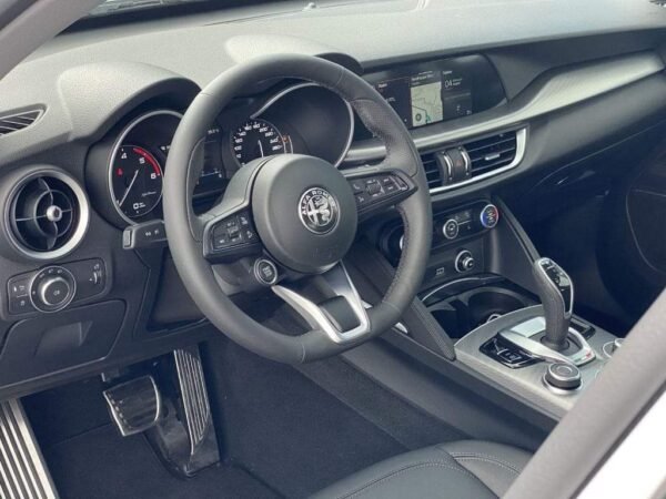 Alfa Romeo Stelvio – Image 17