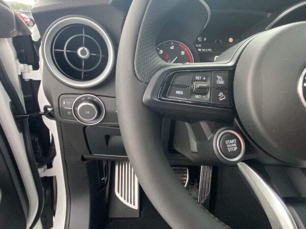 Alfa Romeo Stelvio – Image 21