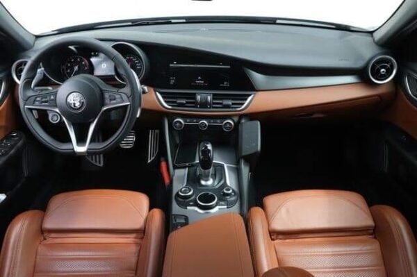 Alfa Romeo Giulia – Image 3