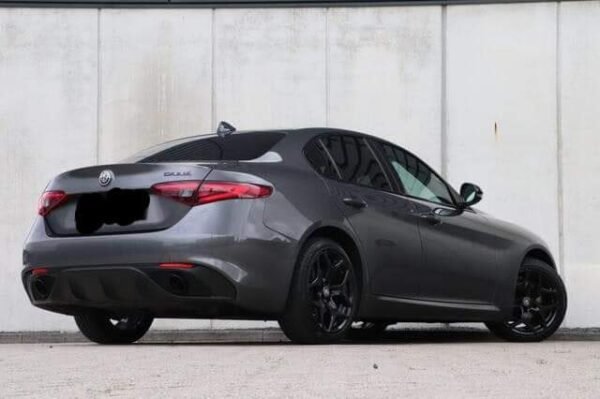 Alfa Romeo Giulia – Image 9