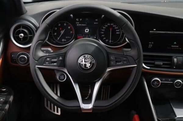 Alfa Romeo Giulia – Image 11