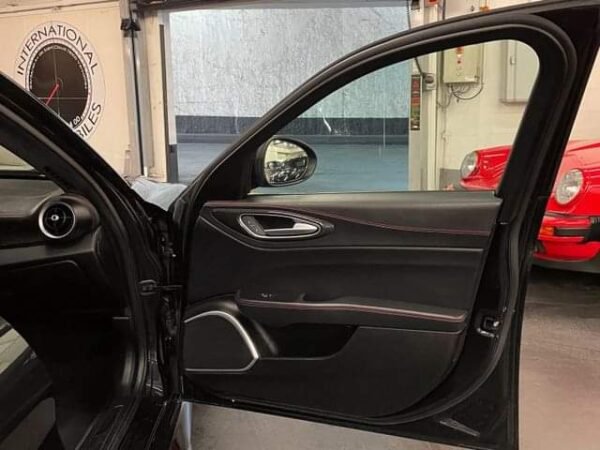 Alfa Romeo Giulia – Image 18