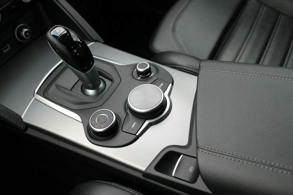 Alfa Romeo Stelvio Veloce – Image 11