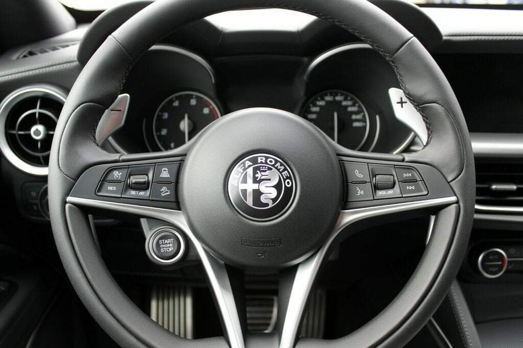 Alfa Romeo Stelvio Veloce – Image 14