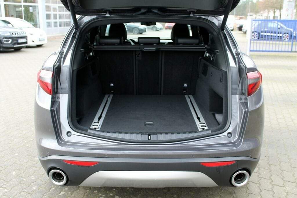 Alfa Romeo Stelvio Veloce – Image 20