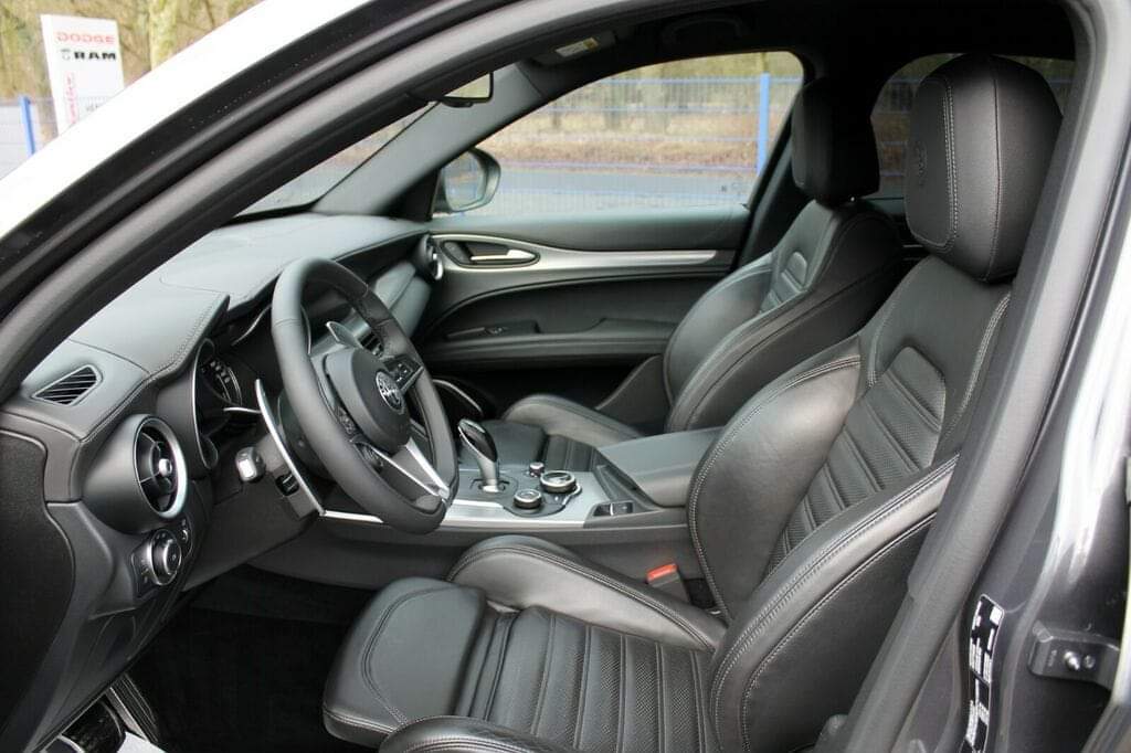 Alfa Romeo Stelvio Veloce – Image 18