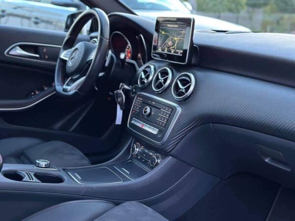 Mercedes-Benz A 200 – Image 18