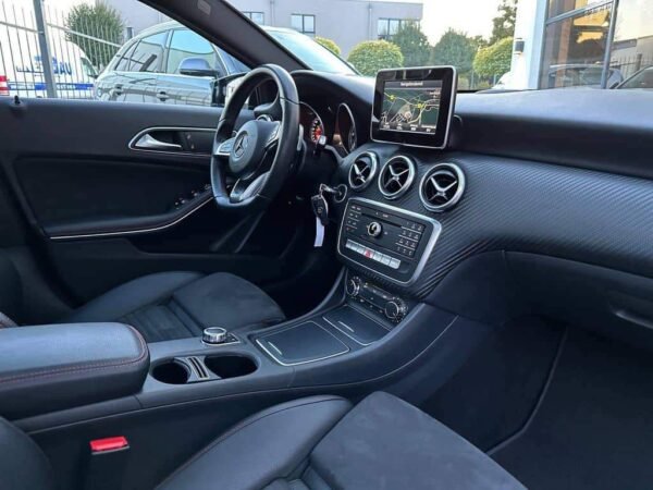 Mercedes-Benz A 200 – Image 21