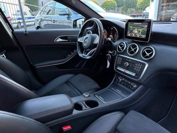 Mercedes-Benz A 200 – Image 19