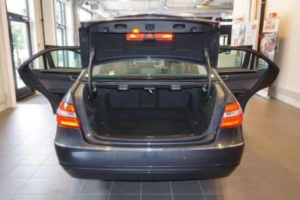 Mercedes-Benz Classe E 220 – Image 10