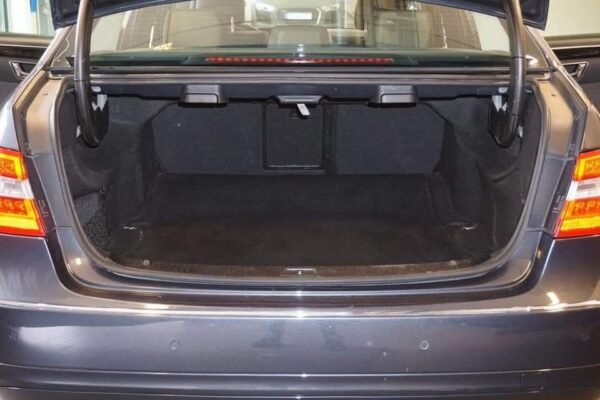 Mercedes-Benz Classe E 220 – Image 9