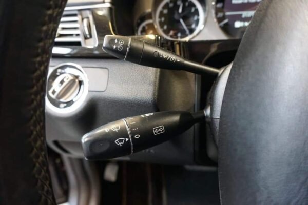 Mercedes-Benz Classe E 220 – Image 28