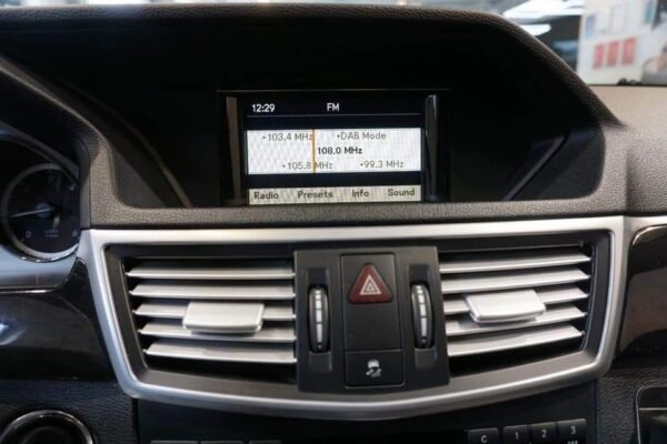 Mercedes-Benz Classe E 220 – Image 32