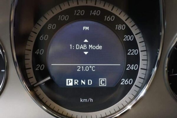 Mercedes-Benz Classe E 220 – Image 36