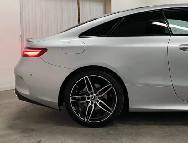 Mercedes-Benz Classe E 200 – Image 14