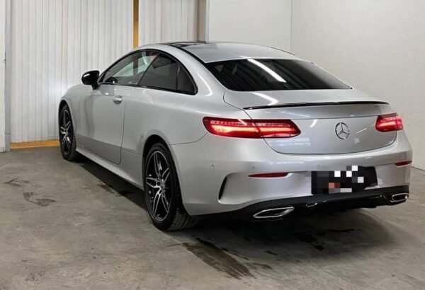 Mercedes-Benz Classe E 200 – Image 15