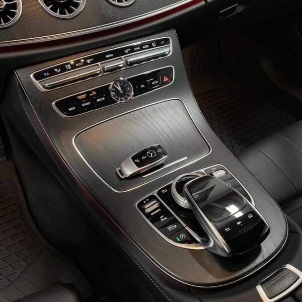Mercedes-Benz Classe E 200 – Image 27