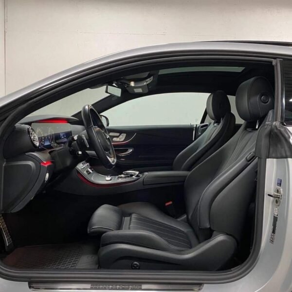 Mercedes-Benz Classe E 200 – Image 31