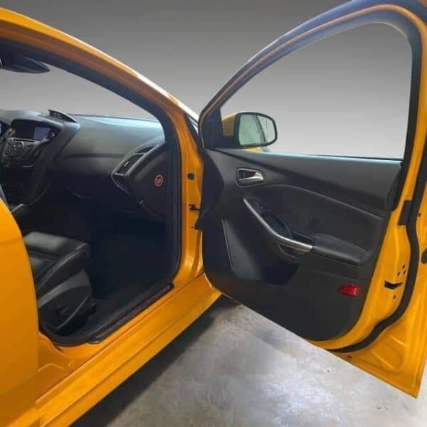 Ford Focus – Image 19