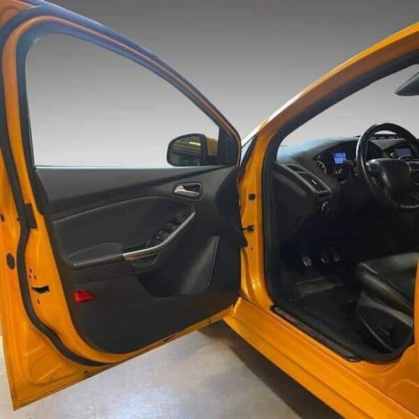 Ford Focus – Image 26