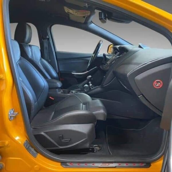 Ford Focus – Image 24