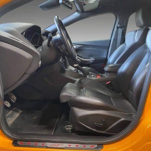 Ford Focus – Image 29