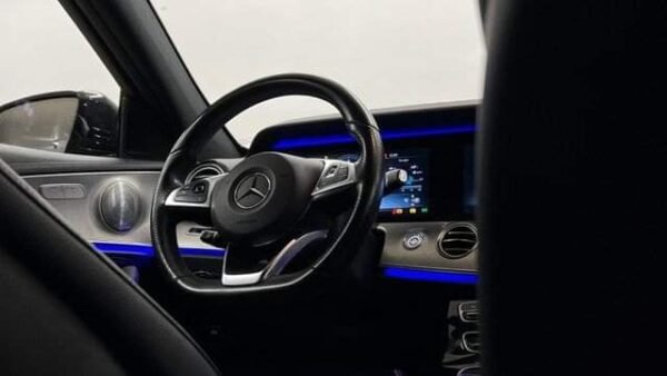 Mercedes-Benz Classe E 220D – Image 18