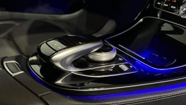 Mercedes-Benz Classe E 220D – Image 22