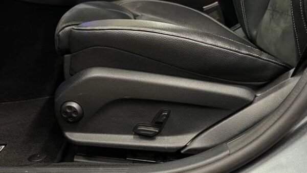 Mercedes-Benz Classe E 220D – Image 38