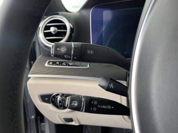 Mercedes-Benz E-classe E220d – Image 58