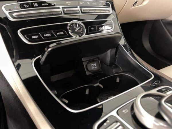 Mercedes-Benz E-classe E220d – Image 60