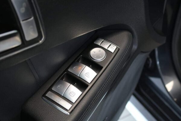 Mercedes-Benz Classe E – Image 38