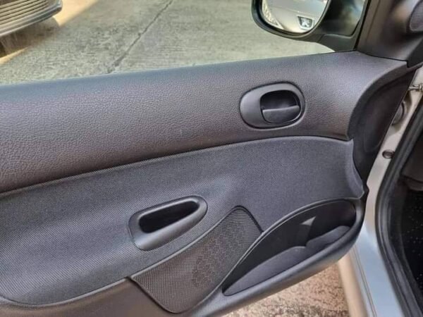 Peugeot 206 – Image 11