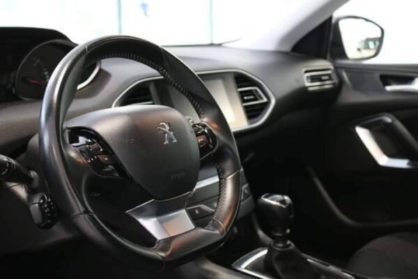 Peugeot 308 – Image 28