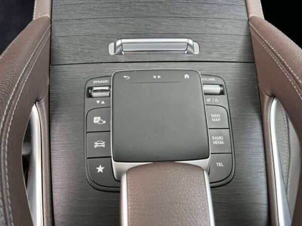 Mercedes-Benz GLE 350 – Image 19