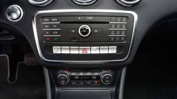 Mercedes-Benz A 200 – Image 25